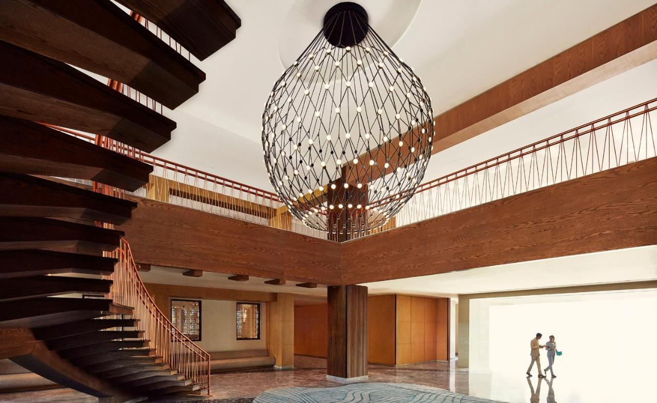 Taj Cidade De Goa Horizon, Goa Panaji Luaran gambar The interior of the hotel